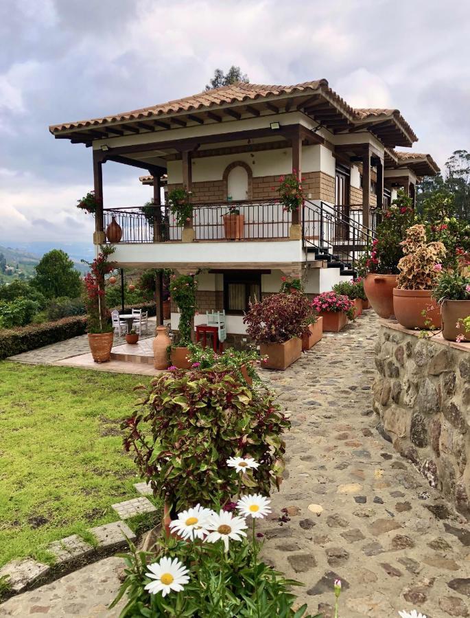 Maria Del Carmen Inn Raquira